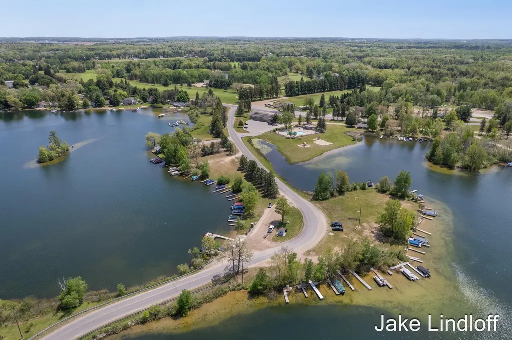 11014 E Royal Road Morton Township MI 49346