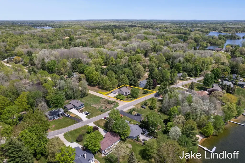 11014 E Royal Road Morton Township MI 49346