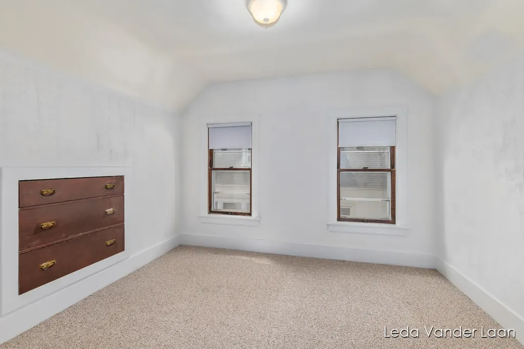 2511 Wyoming Avenue SW Wyoming City MI 49519