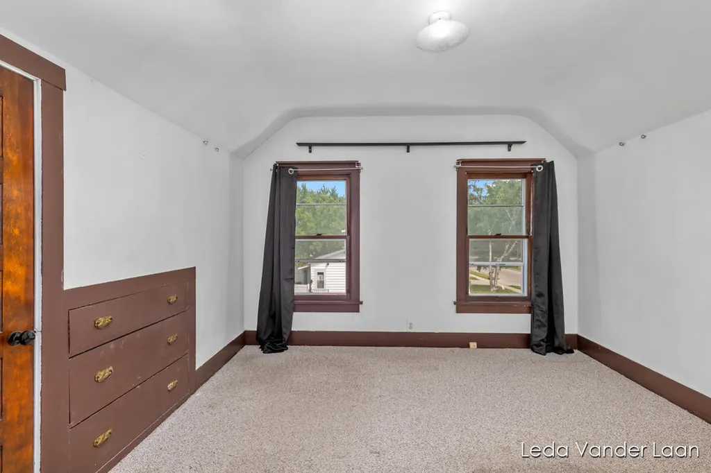 2511 Wyoming Avenue SW Wyoming City MI 49519