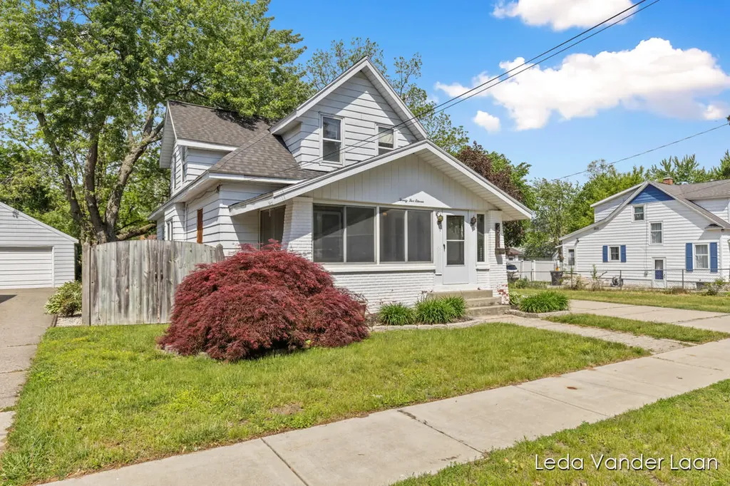 2511 Wyoming Avenue SW Wyoming City MI 49519