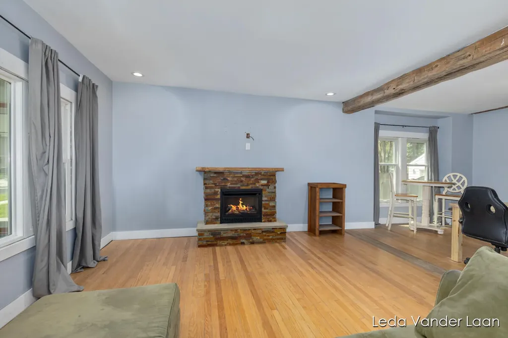 2511 Wyoming Avenue SW Wyoming City MI 49519
