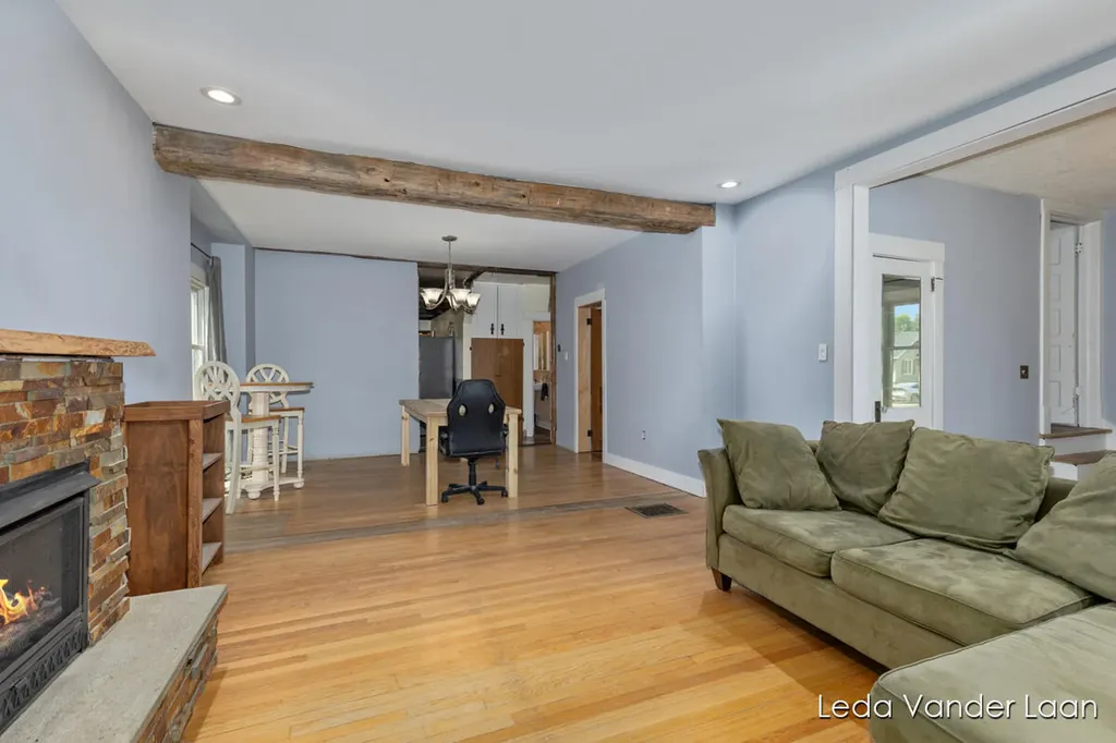 2511 Wyoming Avenue SW Wyoming City MI 49519
