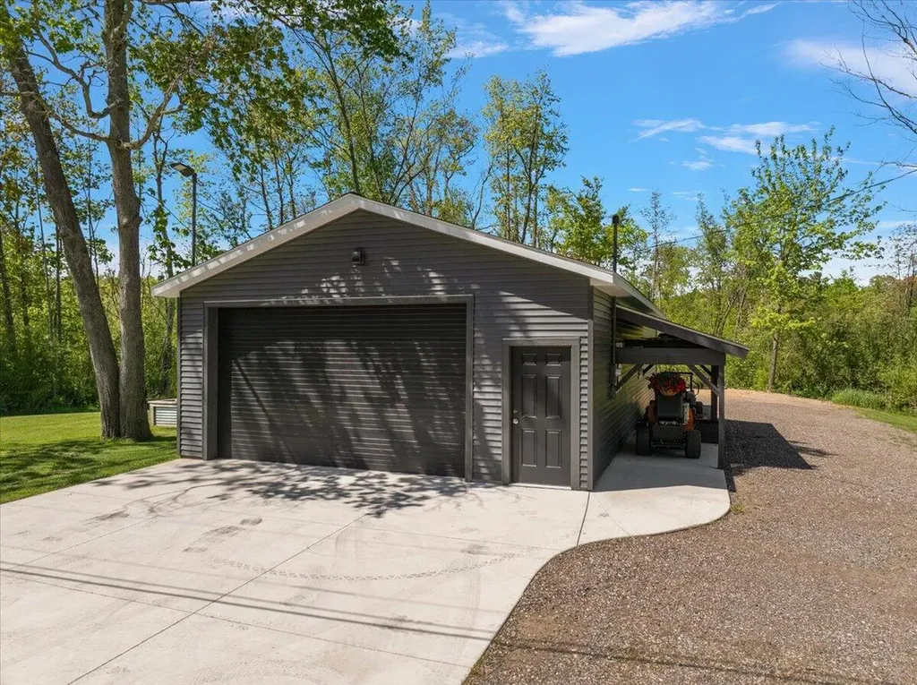 3343 N Shore Drive Pierson Township MI 49339