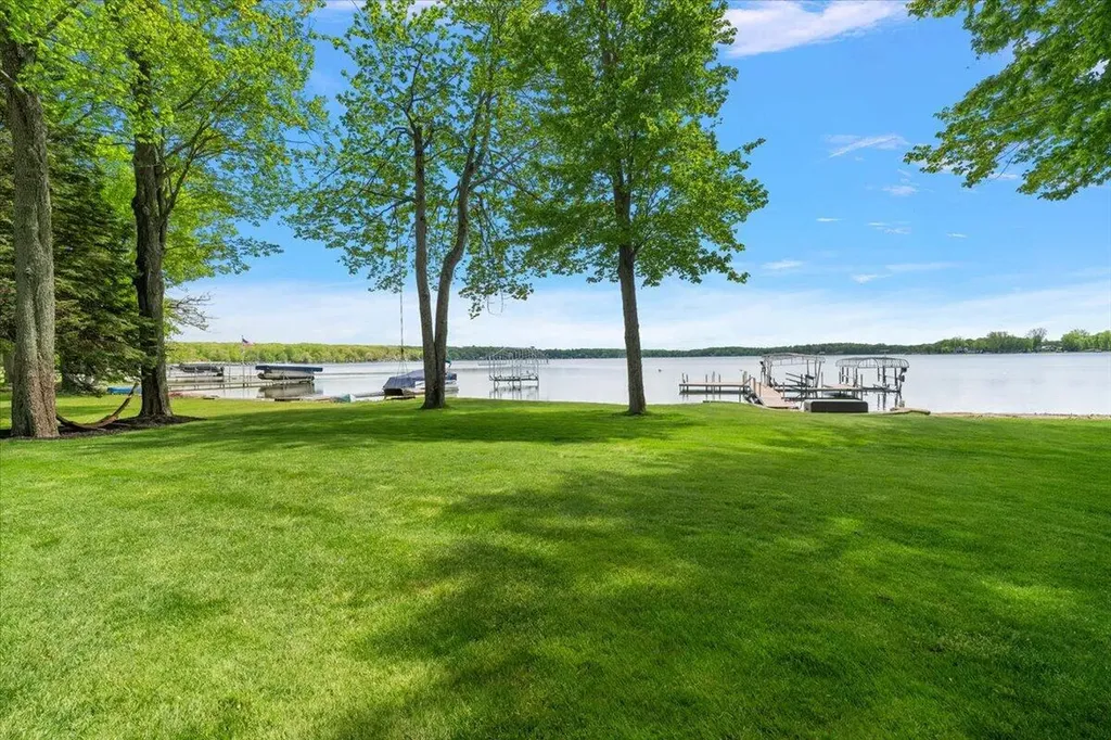 3343 N Shore Drive Pierson Township MI 49339