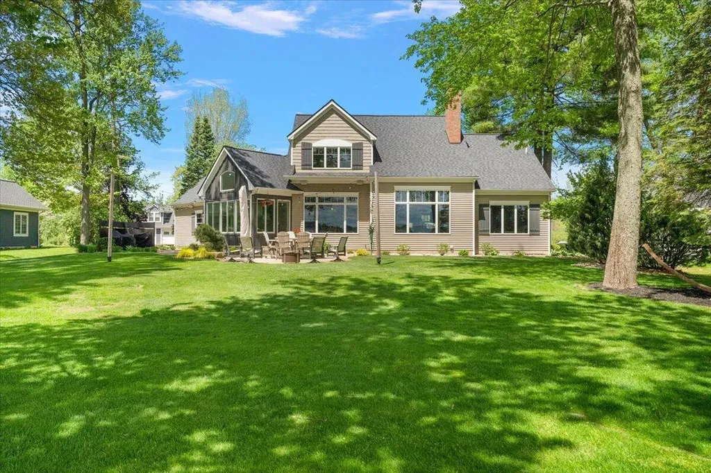 3343 N Shore Drive Pierson Township MI 49339