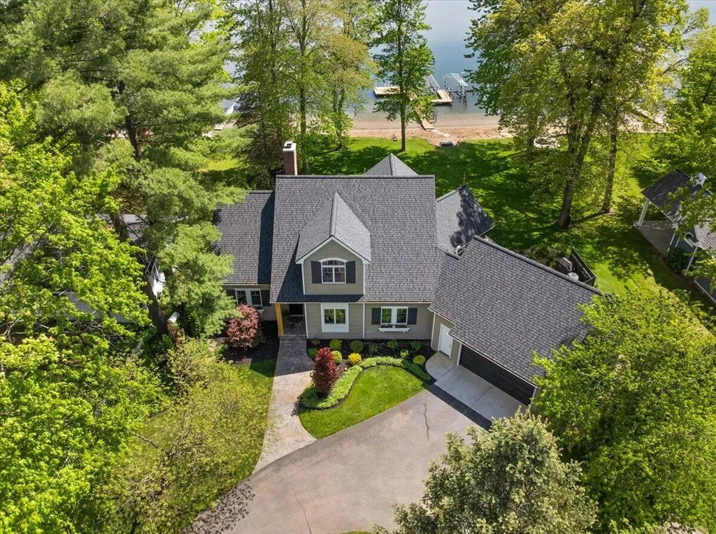 3343 N Shore Drive Pierson Township MI 49339