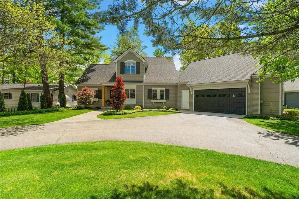 3343 N Shore Drive Pierson Township MI 49339
