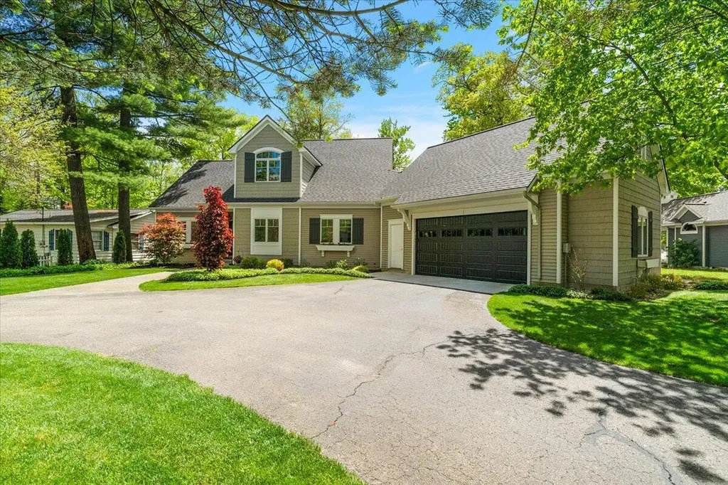 3343 N Shore Drive Pierson Township MI 49339