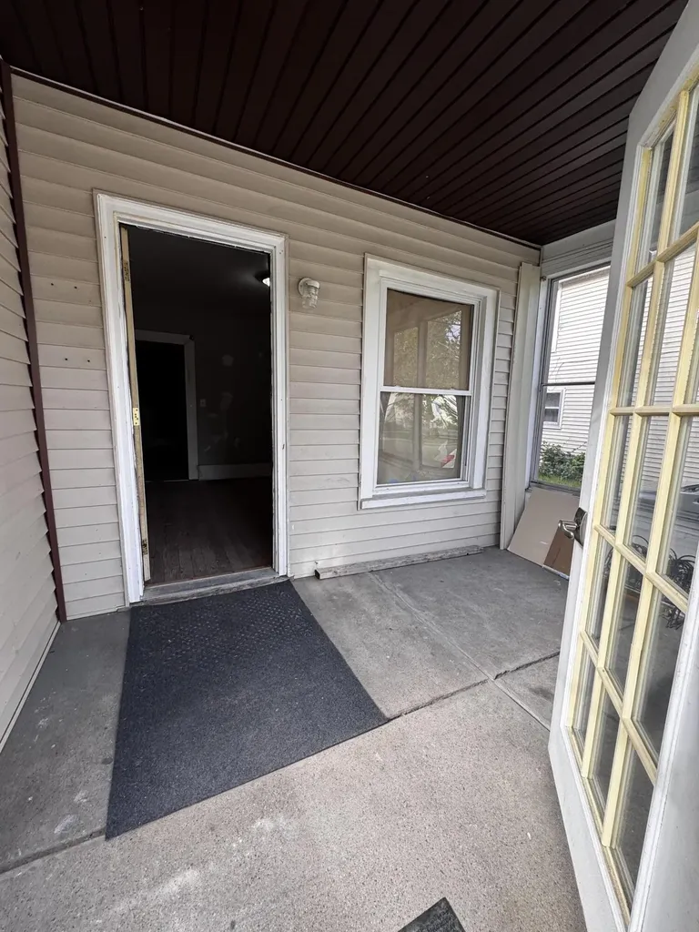 718 Sherman Street SE Grand Rapids City MI 49503