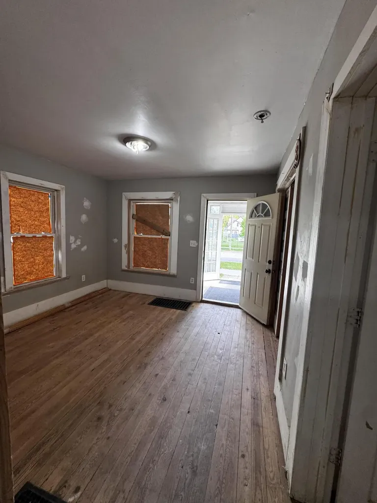 718 Sherman Street SE Grand Rapids City MI 49503