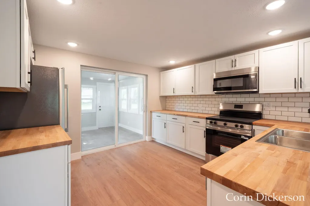 10860 Douglas Avenue Cooper Charter Township MI 49080