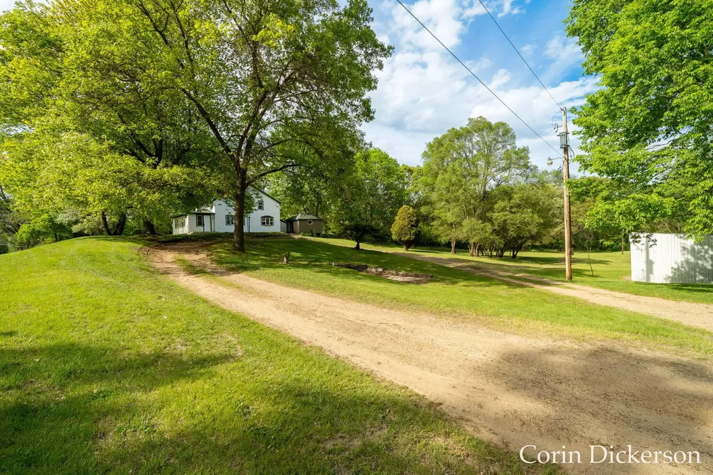 10860 Douglas Avenue Cooper Charter Township MI 49080