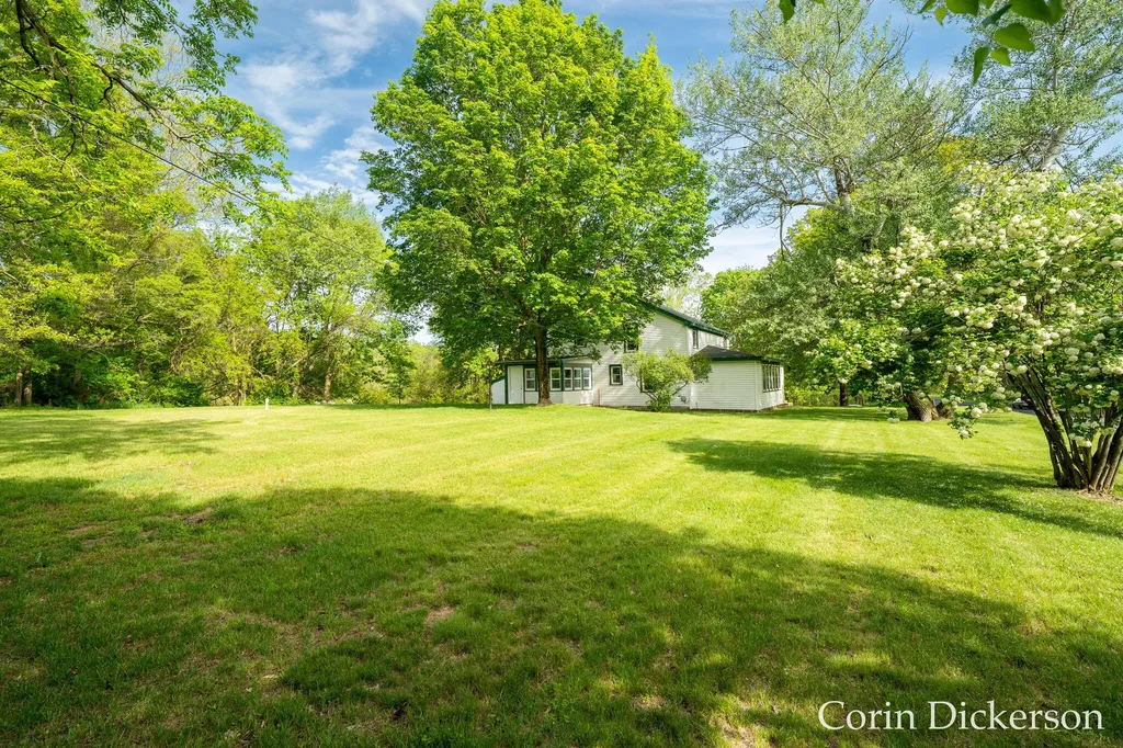 10860 Douglas Avenue Cooper Charter Township MI 49080