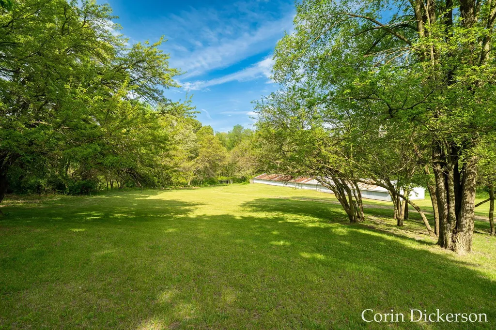 10860 Douglas Avenue Cooper Charter Township MI 49080