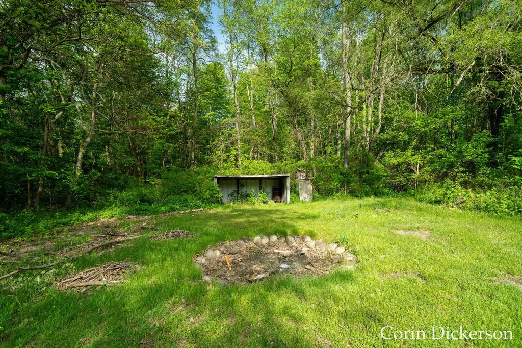 10860 Douglas Avenue Cooper Charter Township MI 49080