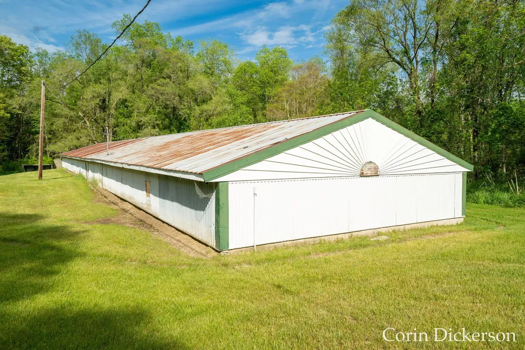10860 Douglas Avenue Cooper Charter Township MI 49080