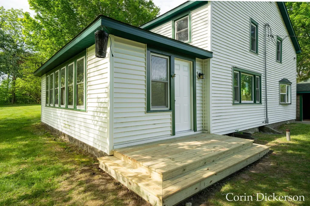 10860 Douglas Avenue Cooper Charter Township MI 49080