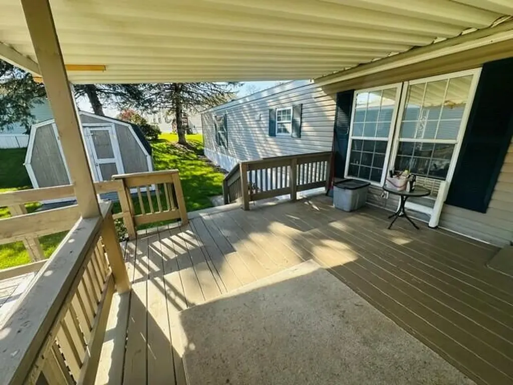 411 Woodview Drive Montcalm Township MI 48838