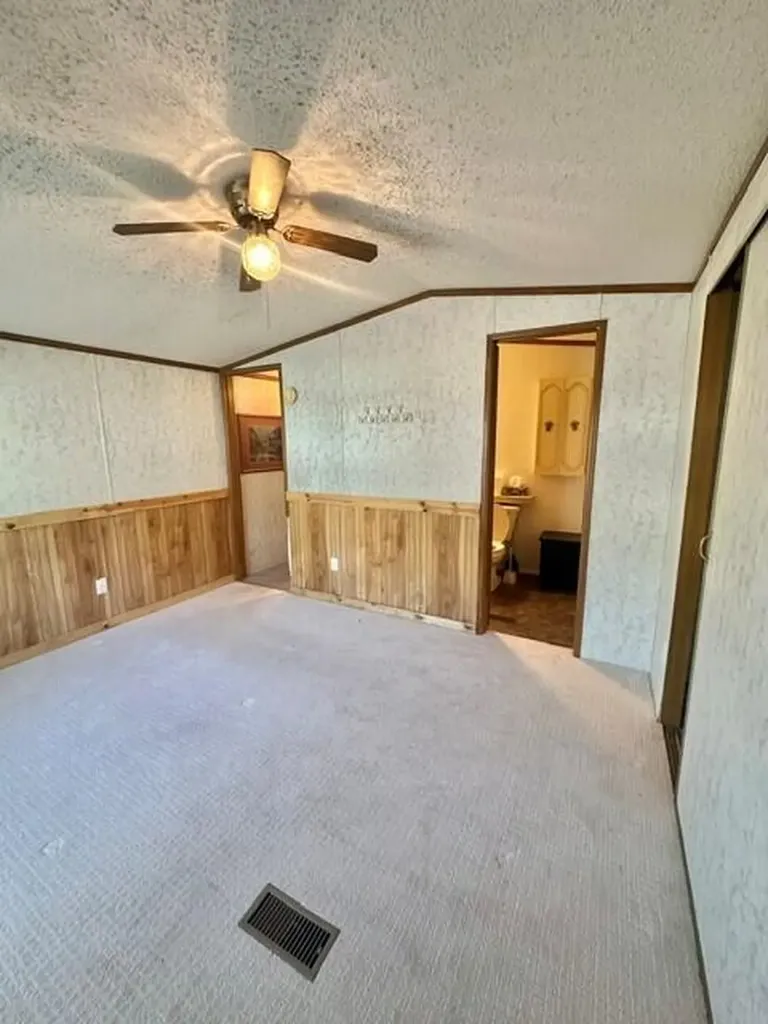 411 Woodview Drive Montcalm Township MI 48838
