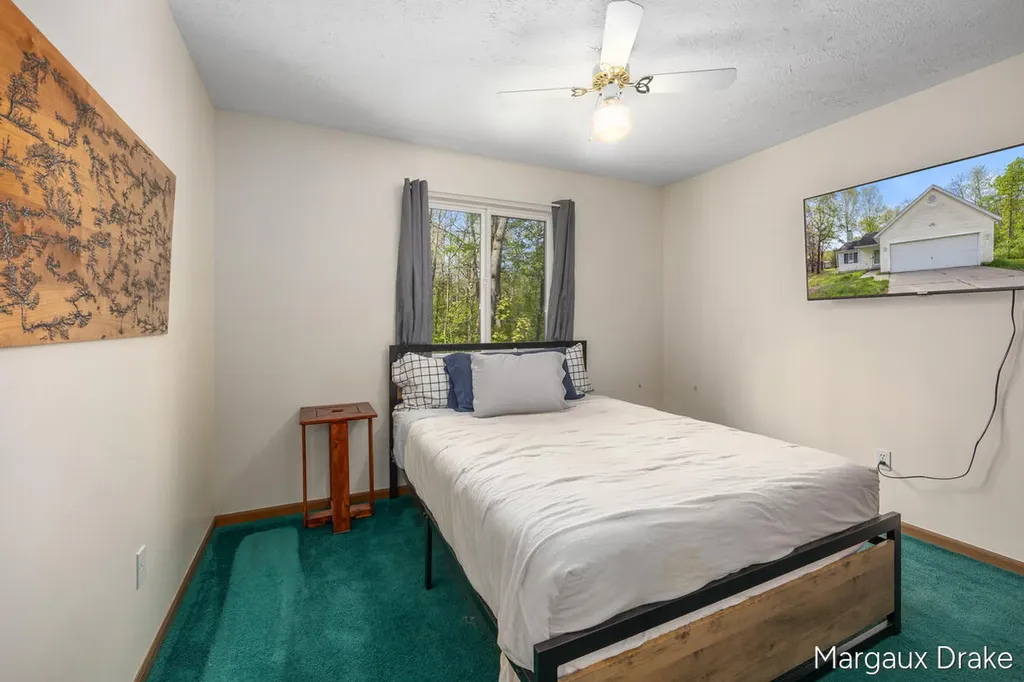17225 Apache Trail Unknown City MI 49329