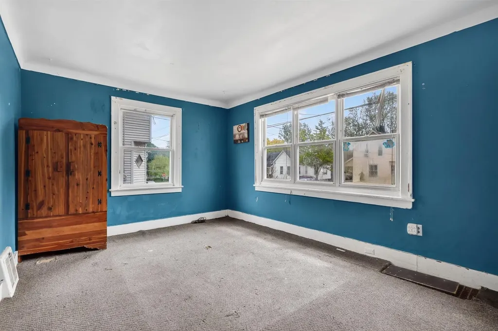 1121 Crosby Street NW Grand Rapids City MI 49504