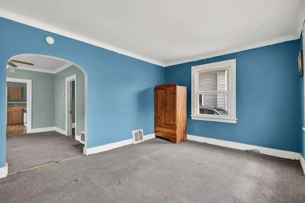 1121 Crosby Street NW Grand Rapids City MI 49504