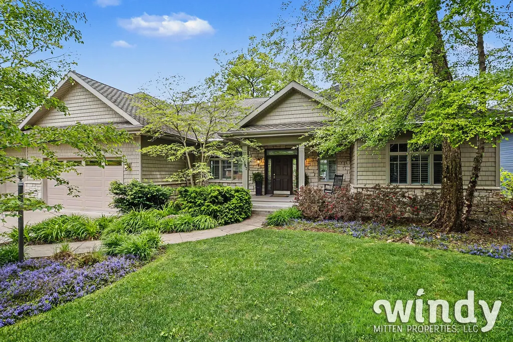 7897 Lakewood Drive Coloma Charter Township MI 49038