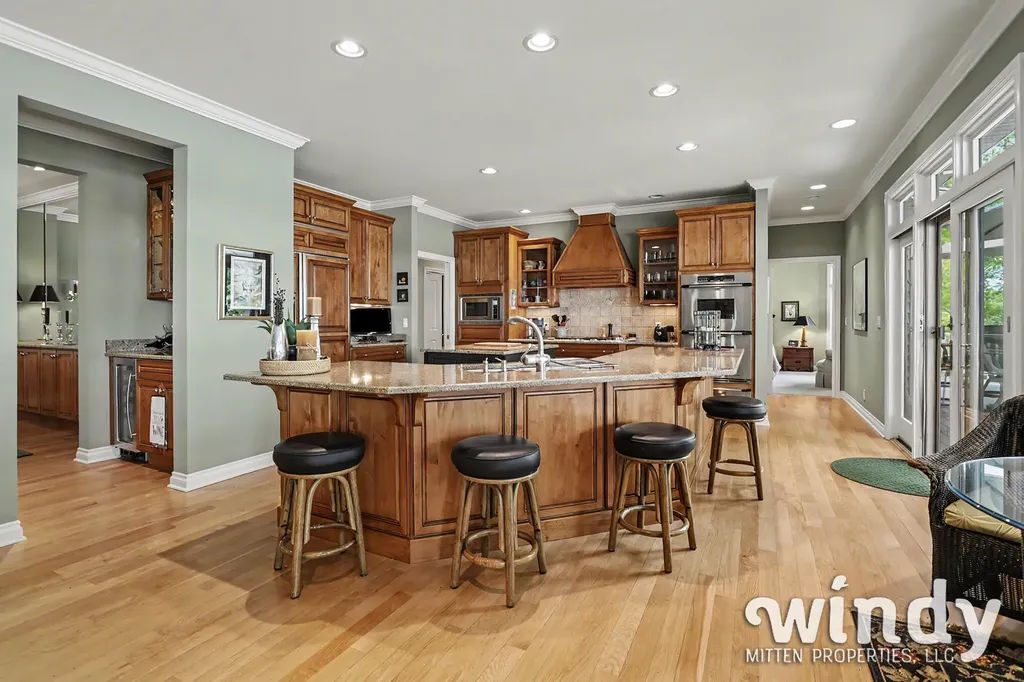 7897 Lakewood Drive Coloma Charter Township MI 49038