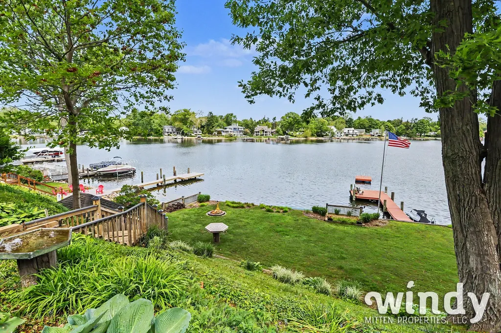 7897 Lakewood Drive Coloma Charter Township MI 49038