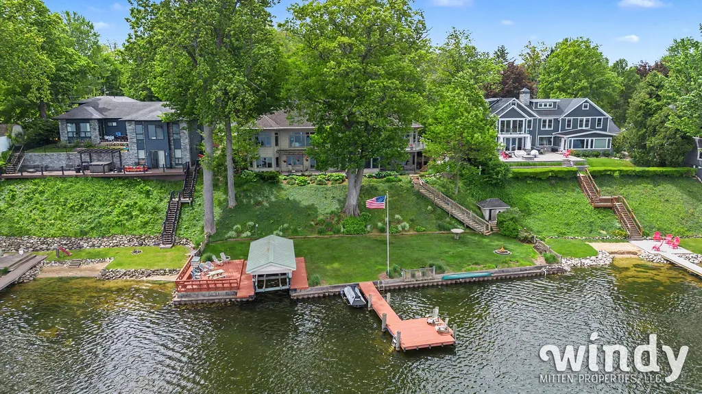 7897 Lakewood Drive Coloma Charter Township MI 49038