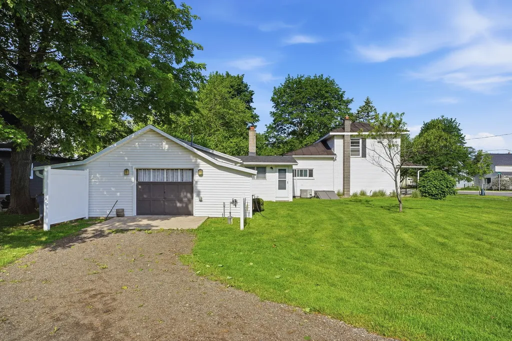 338 Park Street Wayland City MI 49348