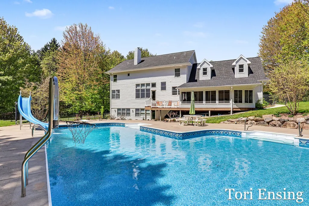 1711 Meyer Court Greenville City MI 48838