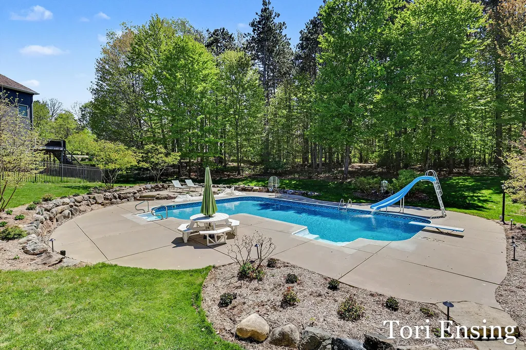 1711 Meyer Court Greenville City MI 48838