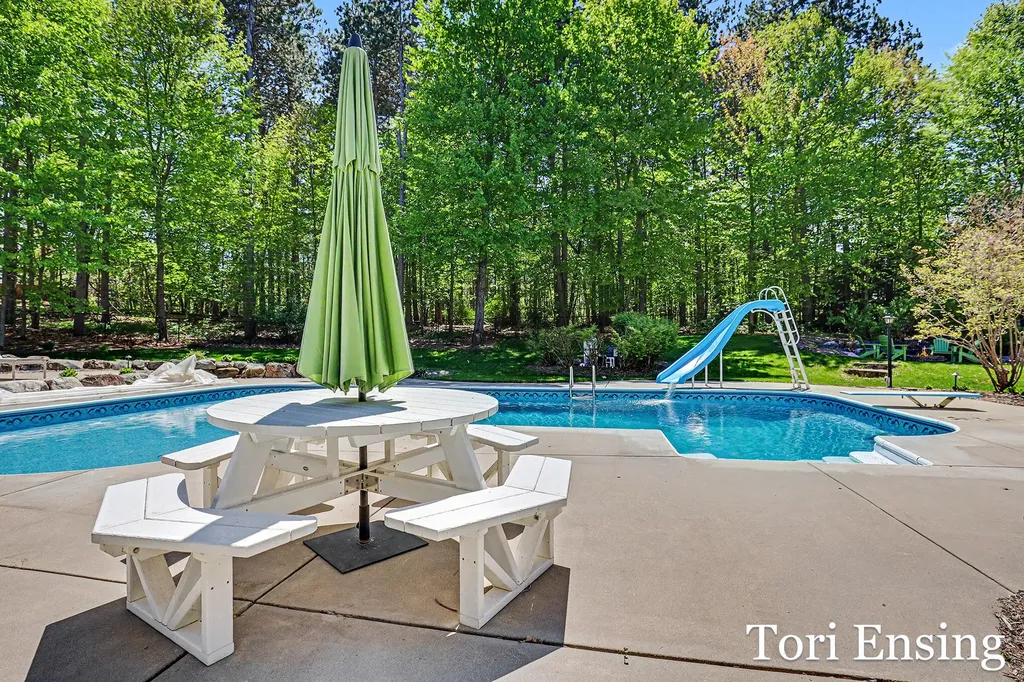 1711 Meyer Court Greenville City MI 48838
