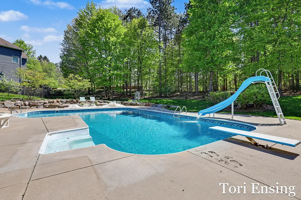 1711 Meyer Court Greenville City MI 48838