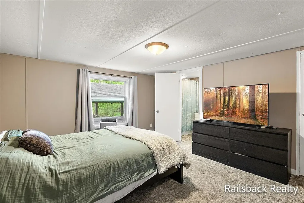14700 Hanna Avenue NE Solon Township MI 49319