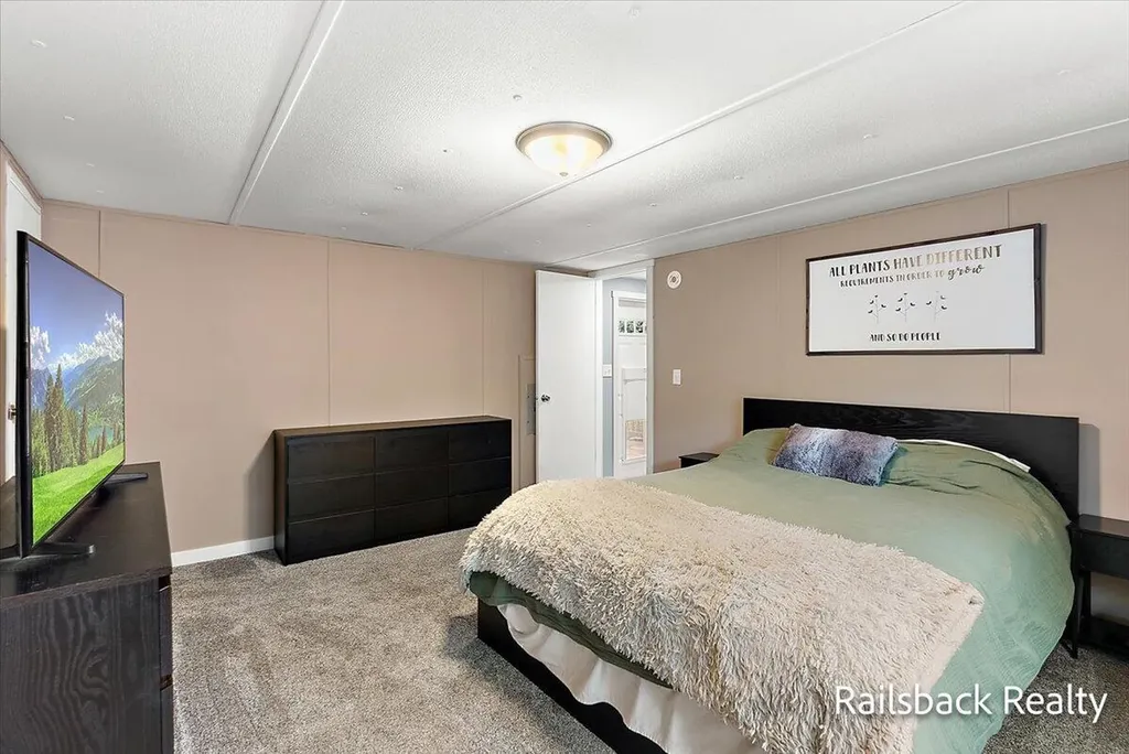 14700 Hanna Avenue NE Solon Township MI 49319