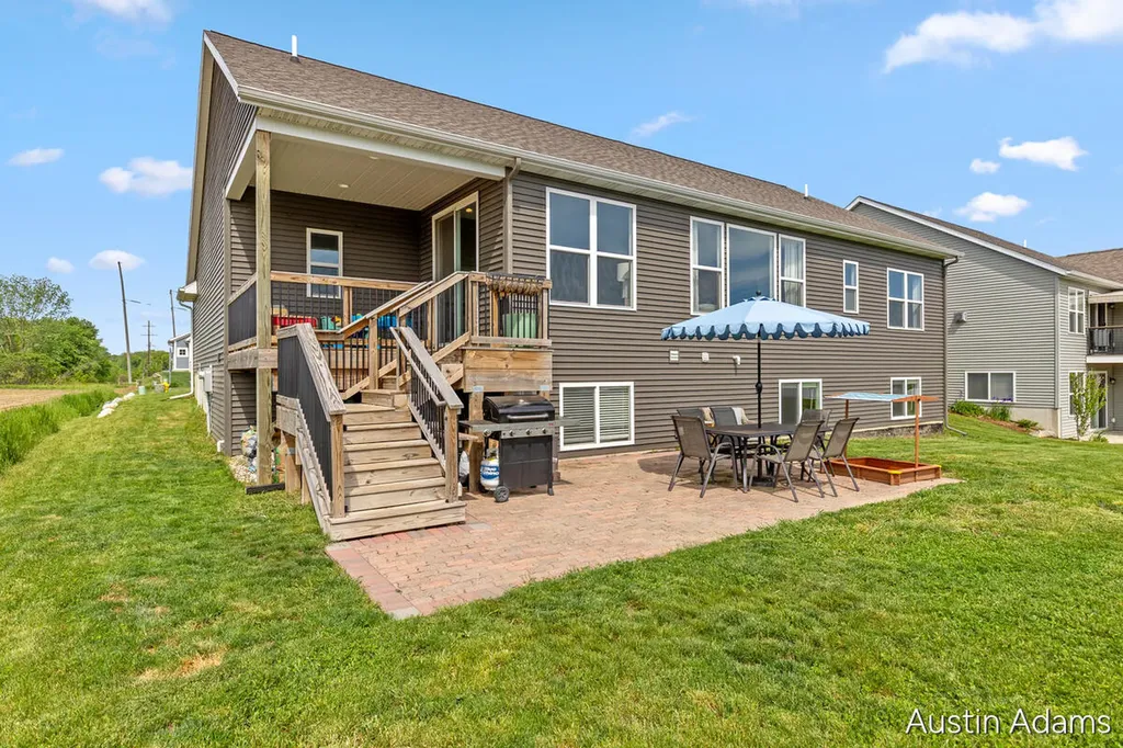204 Ira Spring Road Holland Charter Township MI 49423