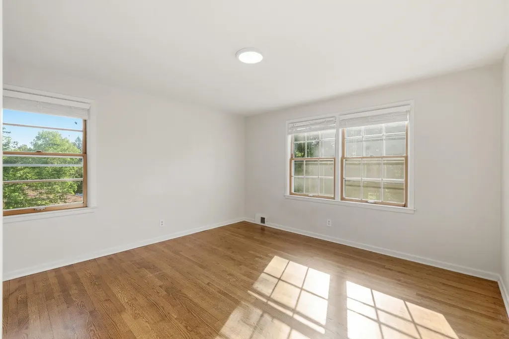 1905 Millbank Street SE Grand Rapids City MI 49508