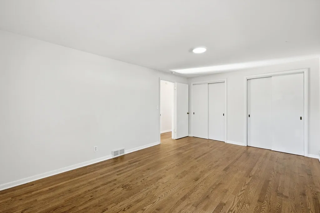1905 Millbank Street SE Grand Rapids City MI 49508