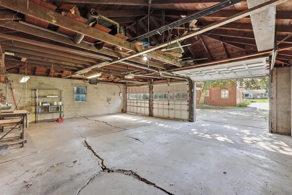 1905 Millbank Street SE Grand Rapids City MI 49508