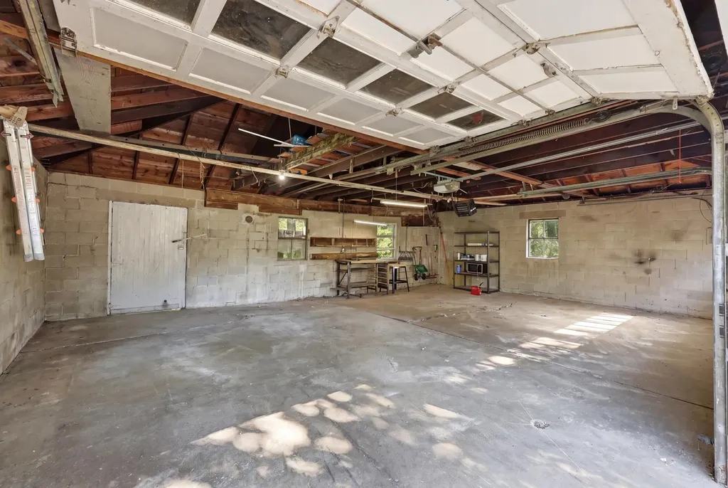 1905 Millbank Street SE Grand Rapids City MI 49508