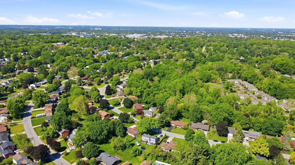 1905 Millbank Street SE Grand Rapids City MI 49508