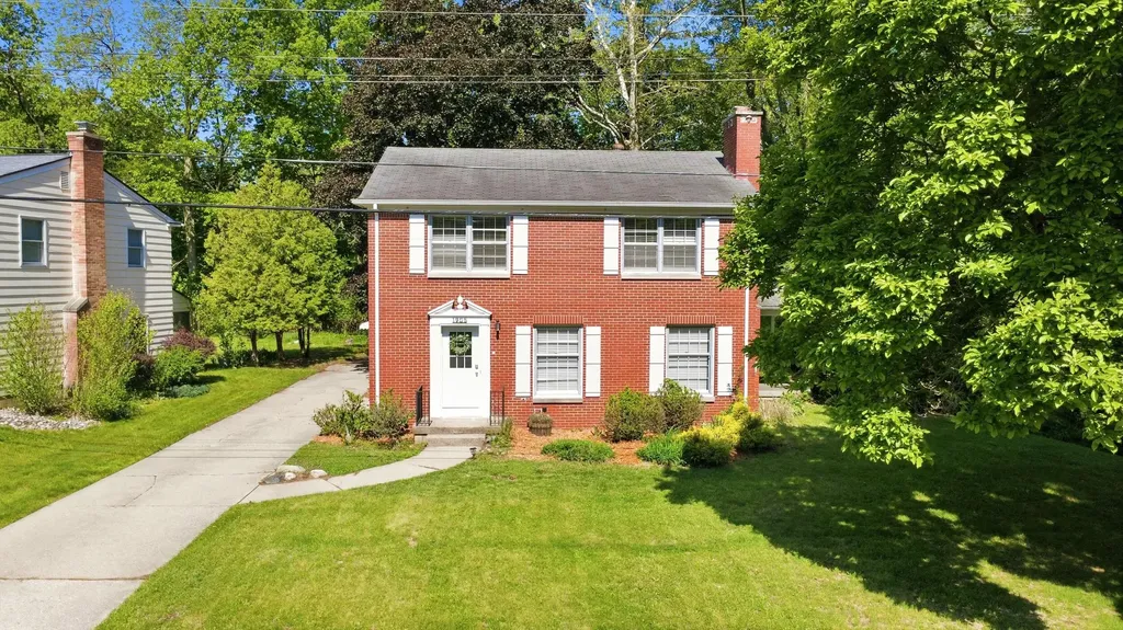 1905 Millbank Street SE Grand Rapids City MI 49508