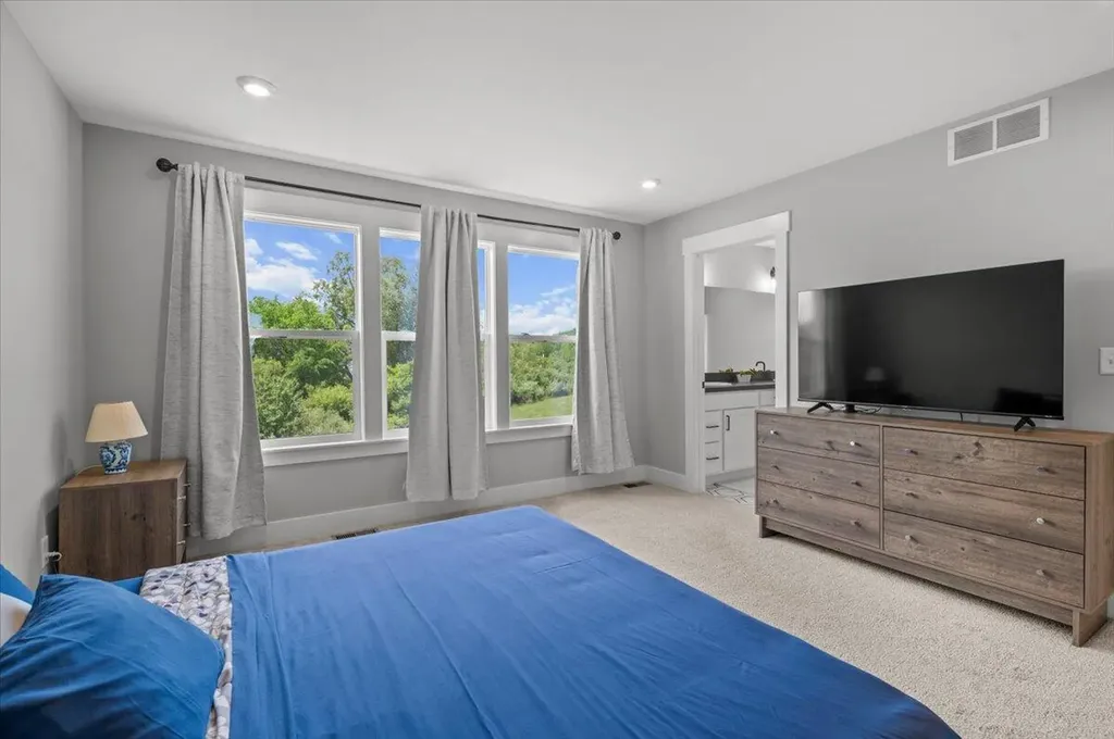 3881 Blue Spruce Circle SE Kentwood City MI 49512