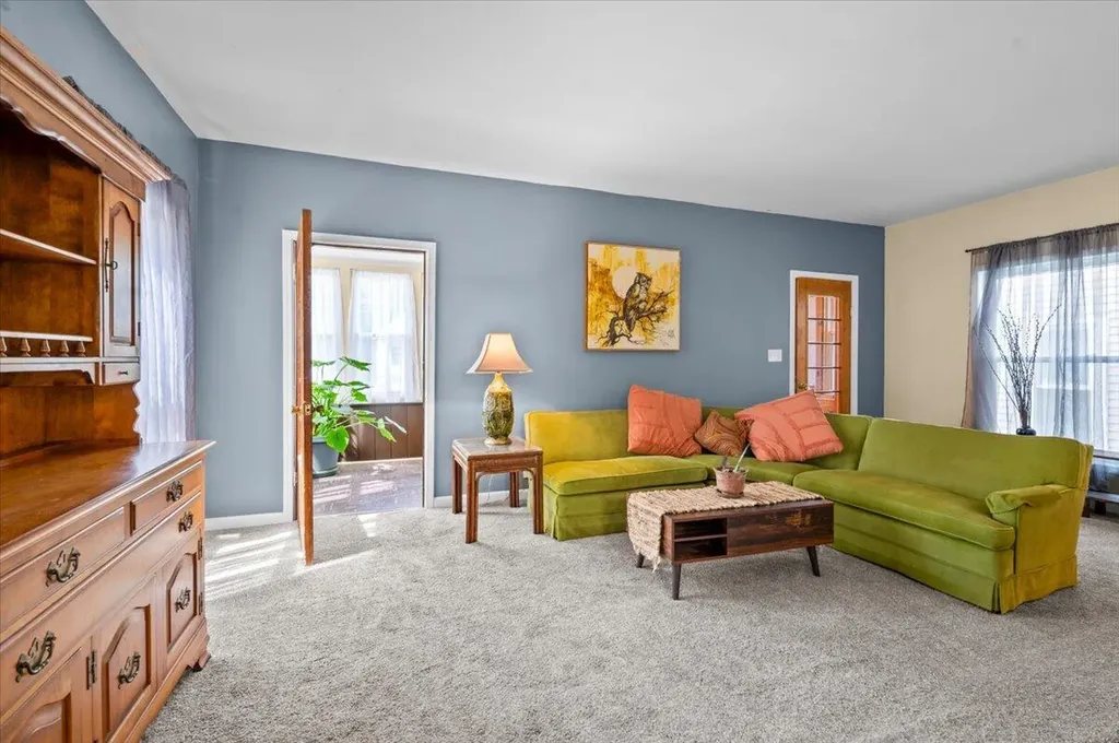 130 Palmer Street NE Grand Rapids City MI 49505
