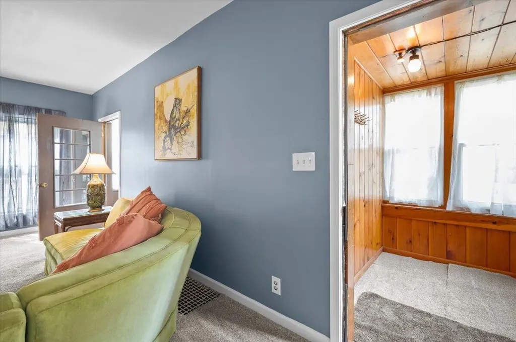 130 Palmer Street NE Grand Rapids City MI 49505