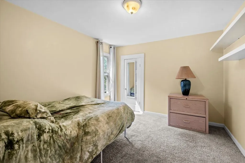 130 Palmer Street NE Grand Rapids City MI 49505
