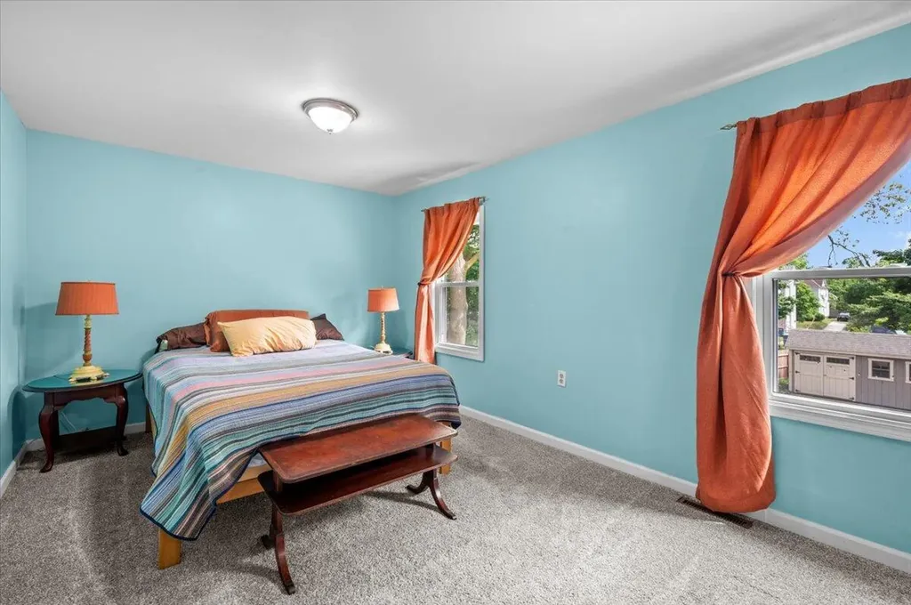 130 Palmer Street NE Grand Rapids City MI 49505